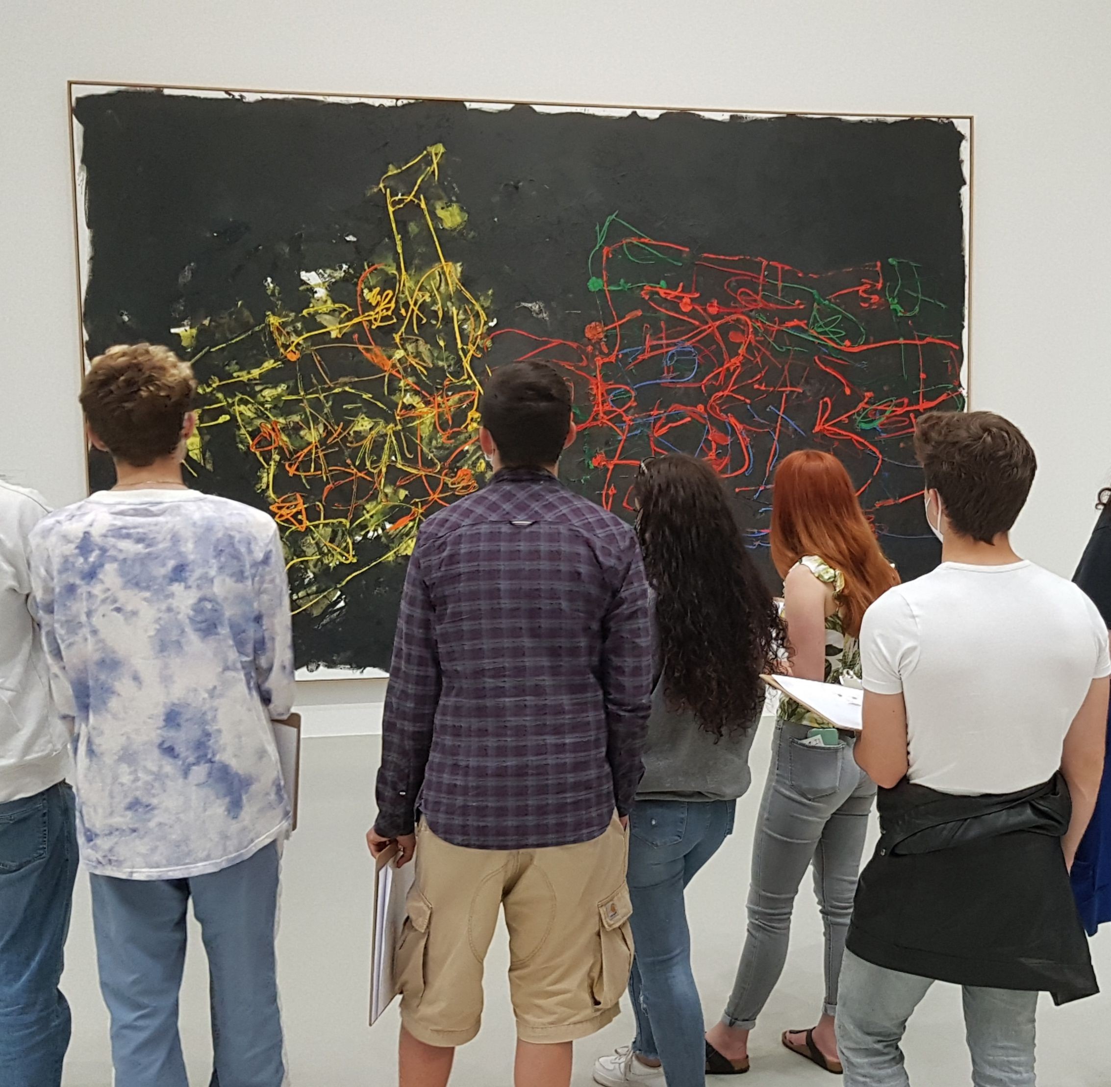 B SchulklasseInDerAusstellungBIG FotoGabrielaStaadeSMH